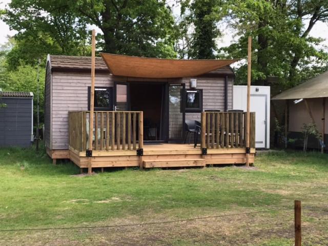 Tiny House De Wood Lodge โอทมาร์ชุม ภายนอก รูปภาพ